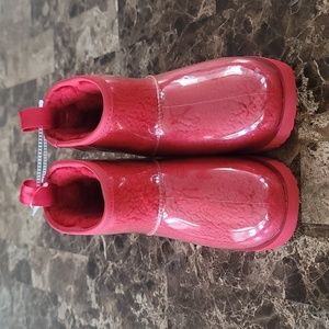 Women Red Ugg Boots